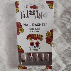 Red Aspen Nail Dashes - Día de los Muertos